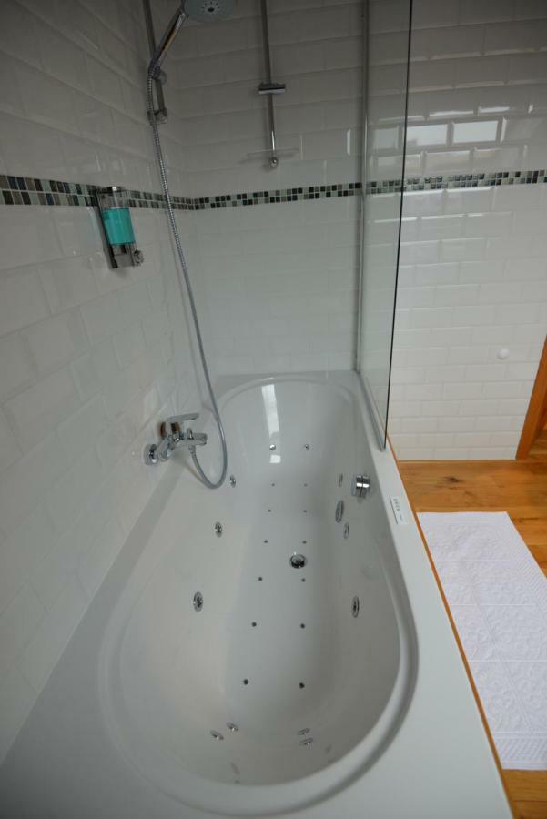 Martin- Pecheur Bed & Breakfast Court-Saint-Etienne Екстериор снимка